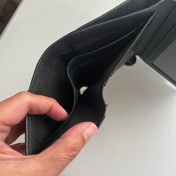 MCM BLACK LEATHER TRIFOLD WALLET - Picture 12 of 16